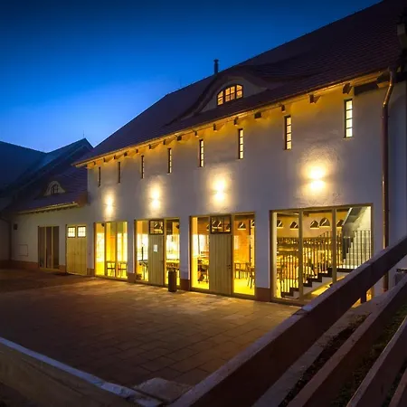 Pansky Dvur 3* Telcz