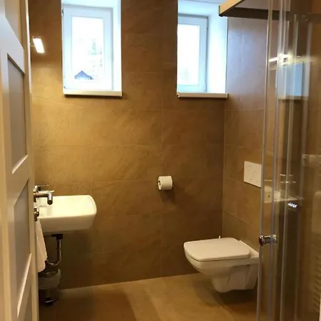 Pansky Dvur فندق مبيت وإفطار 3*