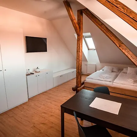 فندق مبيت وإفطار Pansky Dvur Telč