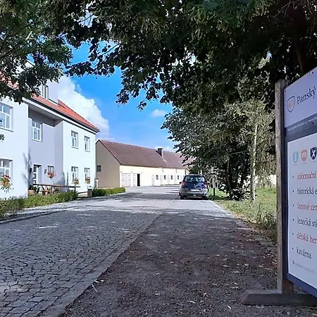 Bed and breakfast Pansky Dvur 3*